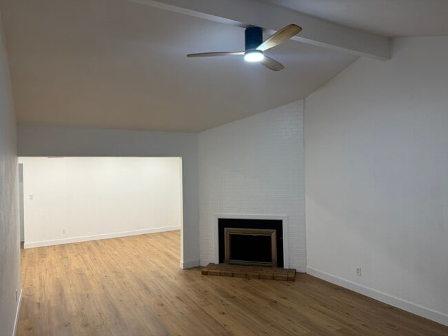 Building Photo - 3737 Lenore Way