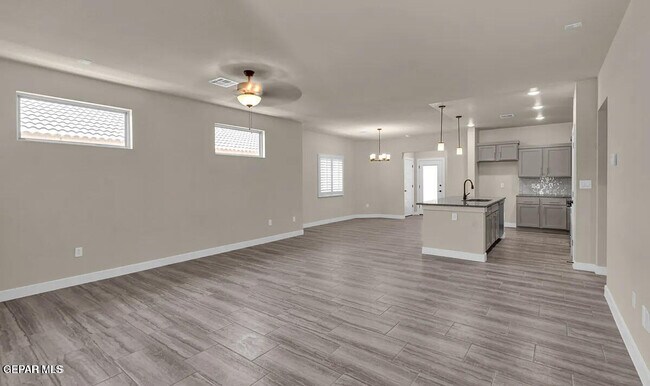 Building Photo - 740 Paseo Dulce Ave