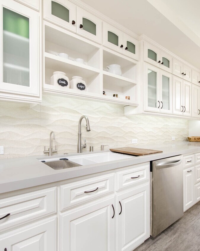 Kitchen - 1167 Roxbury Dr