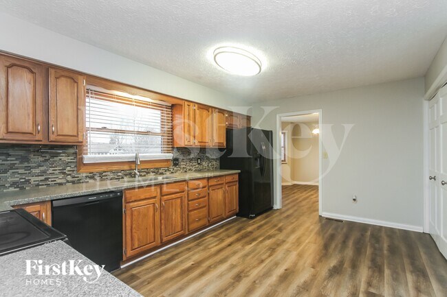 Foto del edificio - 458 Pebble Way