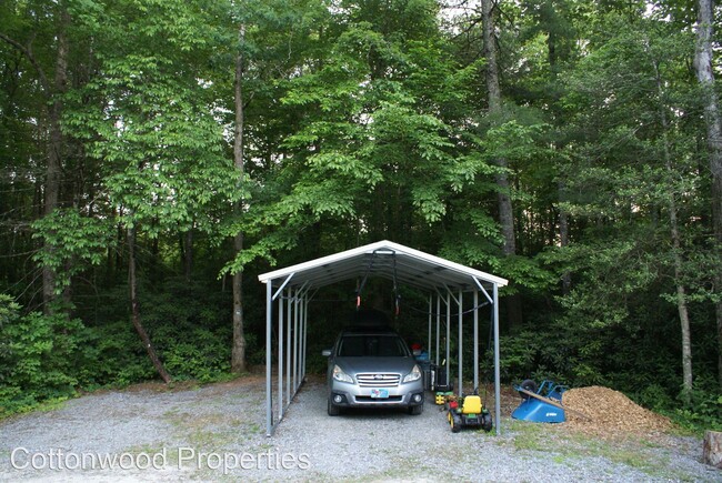 Building Photo - 2 br, 1 bath House - 4986 US 70 Highway W
