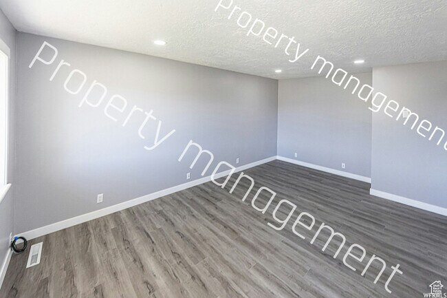 Foto del edificio - 202 W 2050 N