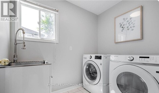 Building Photo - 85 Nahanni Dr
