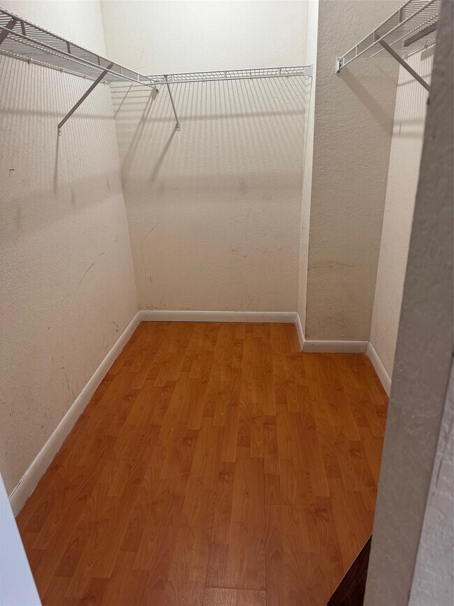 Foto del edificio - 7556 NW 173rd St