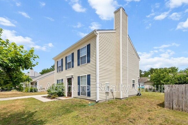 Foto del edificio - 5216 Carriage Pine Dr