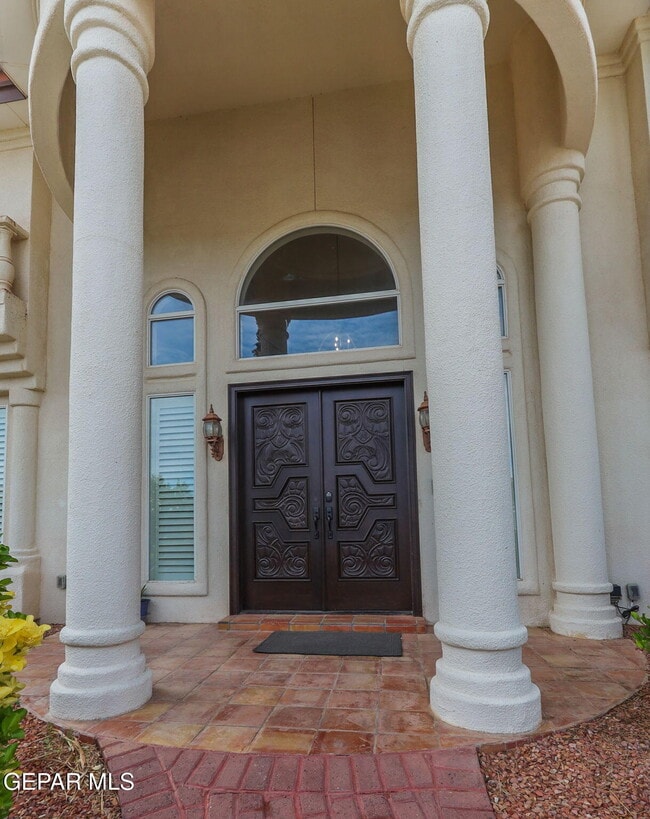 Building Photo - 6528 Calle Placido Dr