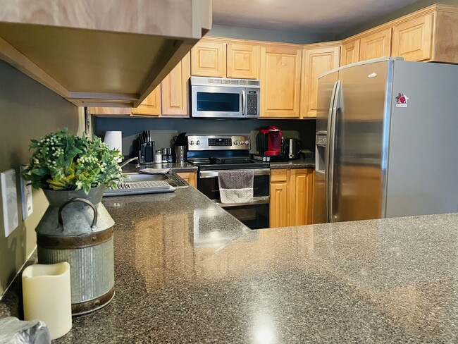 Building Photo - 1195 Privet Dr