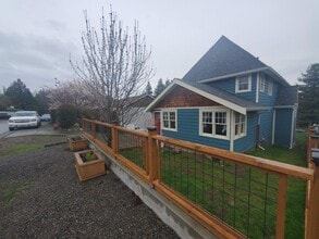 Building Photo - 5440 34th Ave SW