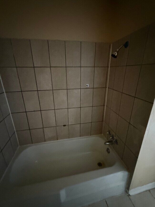 Foto del edificio - 5607 Pickfair St