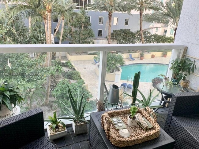 Foto del edificio - 253 NE 2nd St