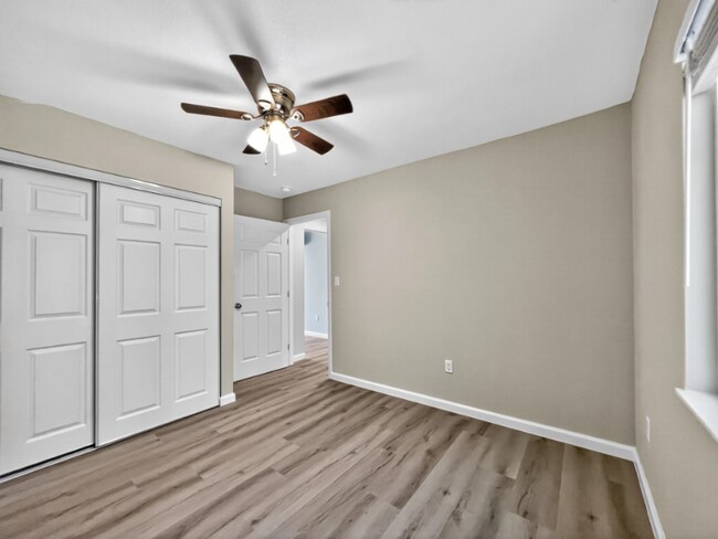 Foto del edificio - 408 W 19th St