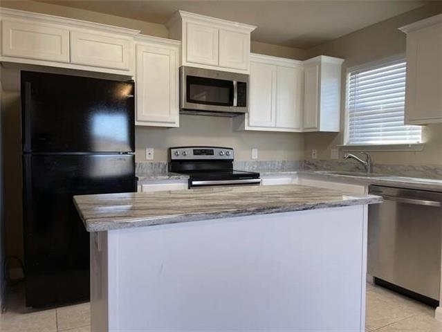 Foto del edificio - 328 Magnolia Dr