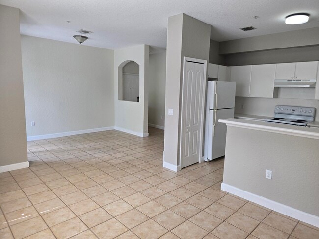 Building Photo - 1011 Shoma Dr