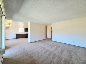 Building Photo - 939 N Baker Ave