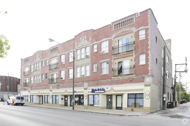 Building Photo - 5833-5845 W Division St