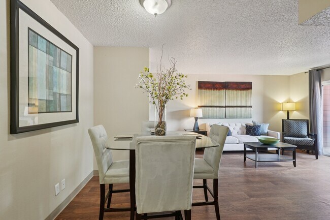 Foto del edificio - University Village Apartments