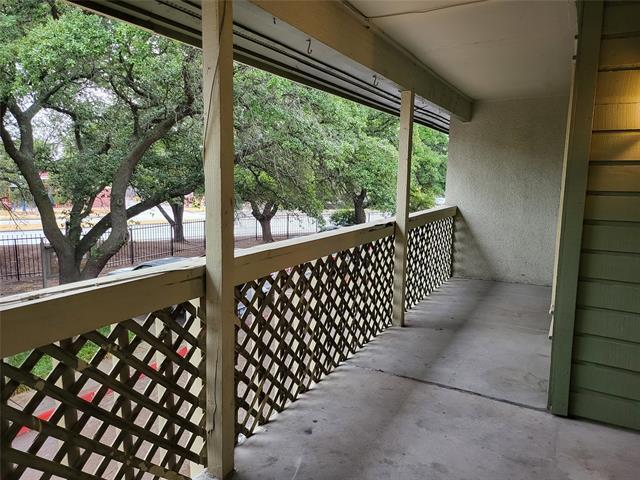 Foto del edificio - 9613 Walnut St