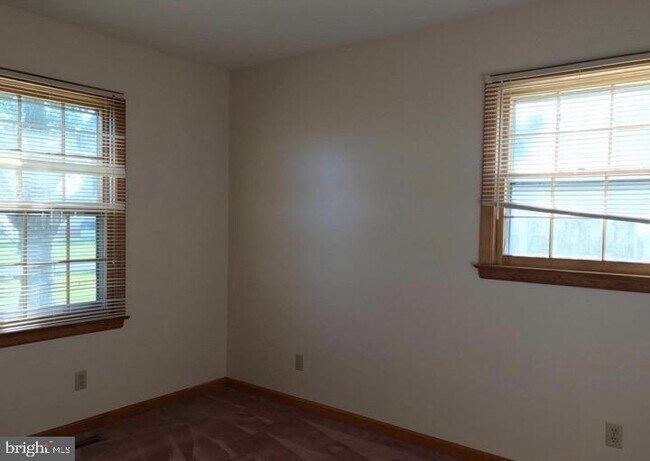 Foto del edificio - 6924 Harrison Rd