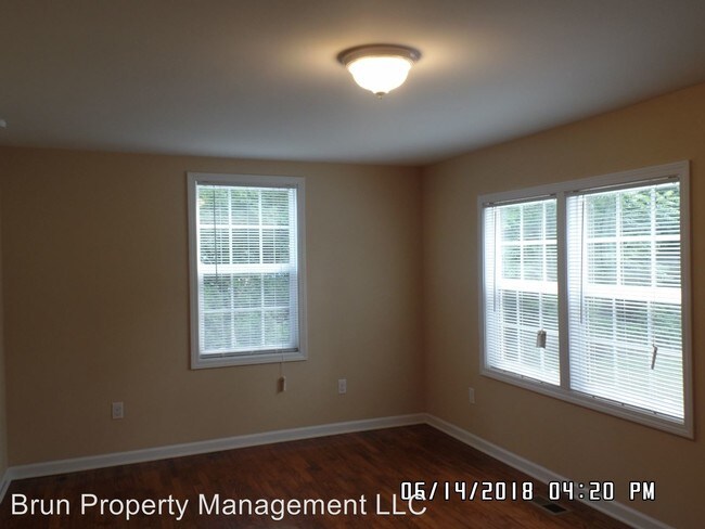 Building Photo - 1 br, 1 bath House - 1908 Maryville Pike