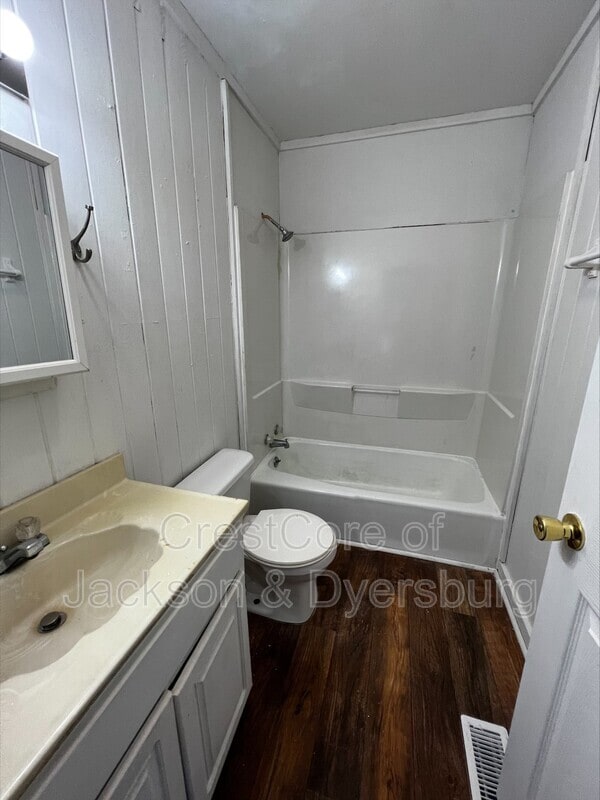 Building Photo - 328 Kist Ave