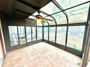 Building Photo - 103 Crestview Dr