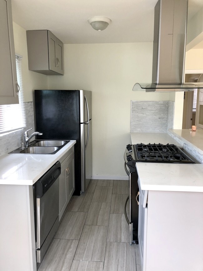 Building Photo - 1521 12th St