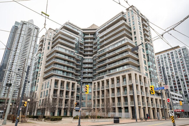 Building Photo - 410 Queens Quay W