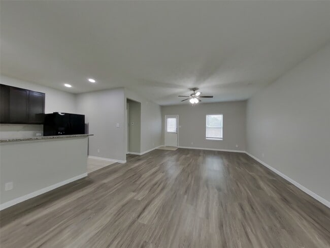 Foto del edificio - 210 Pequin Rd