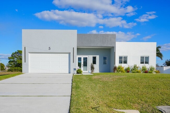 Foto del edificio - 5 SW 26th Pl