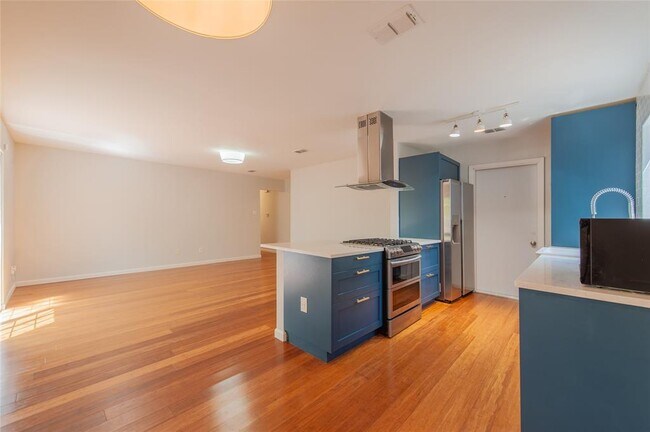 Foto del edificio - 7808 Clydesdale Dr