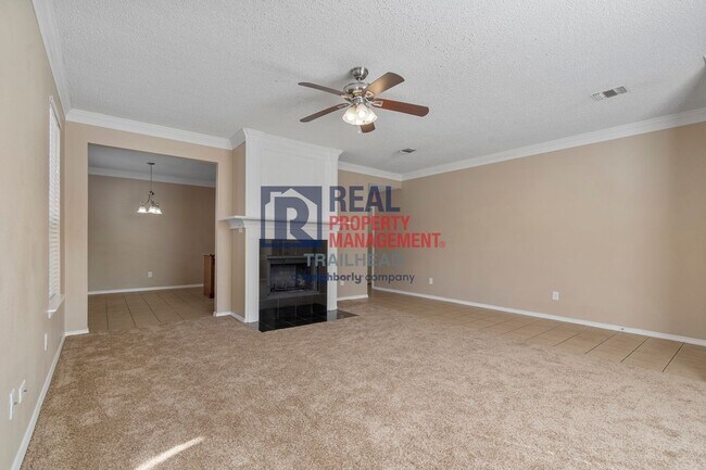 Building Photo - Charming 3 bed, 2 bath Home with a Refresh...