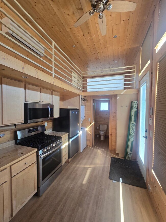 Foto del edificio - Modern Tiny Home!!