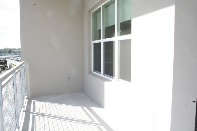 Building Photo - 1 br, 1 bath  - 1035 N Orlando Ave