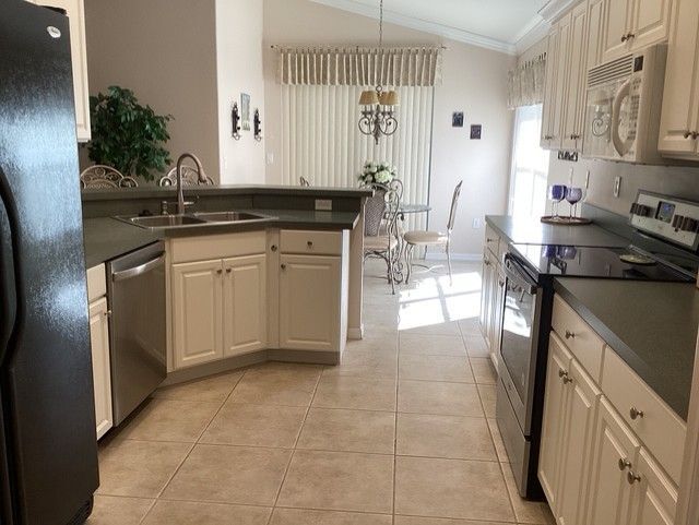 Foto del edificio - 9201 Independence Way