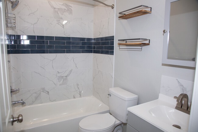 Interior Photo - 7656 Anchor Dr