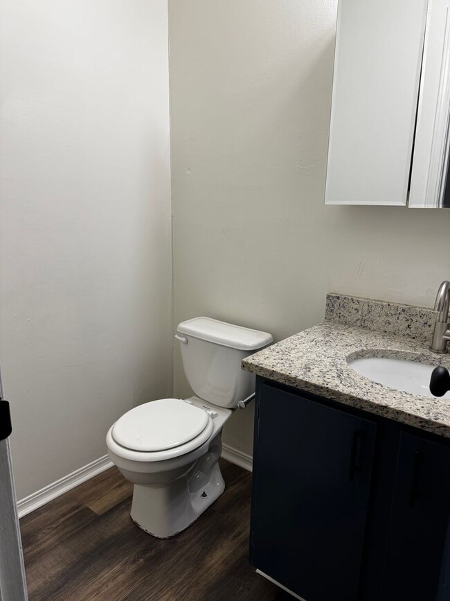 Building Photo - 5510 S Gold St