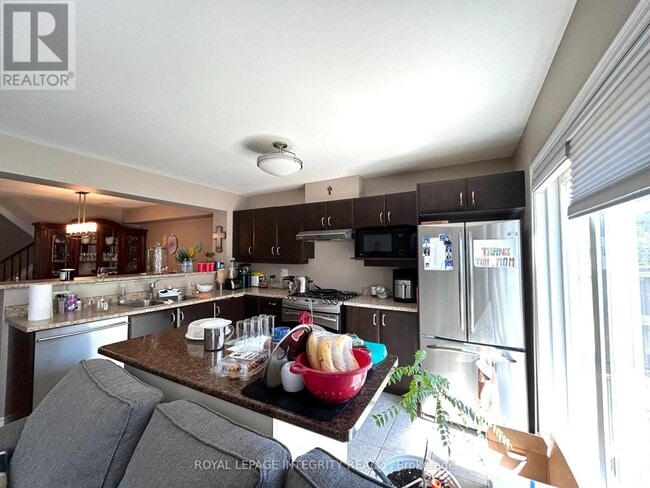Building Photo - 3116 Burritts Rapids Pl