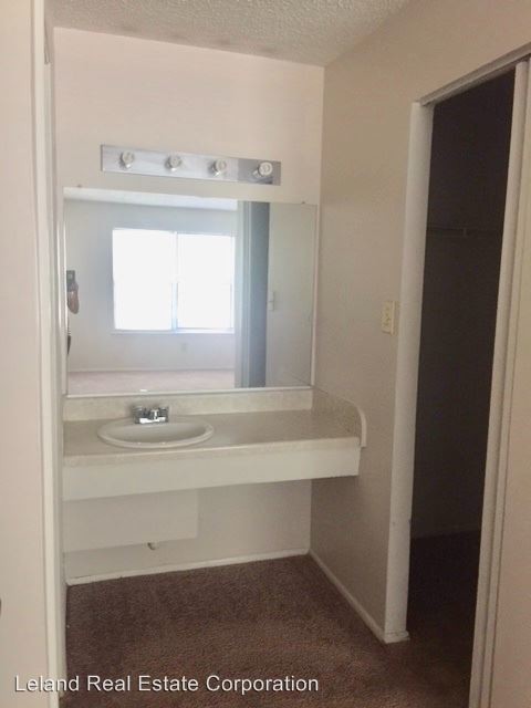Building Photo - 2 br, 1 bath House - 621 Crows Nest Court