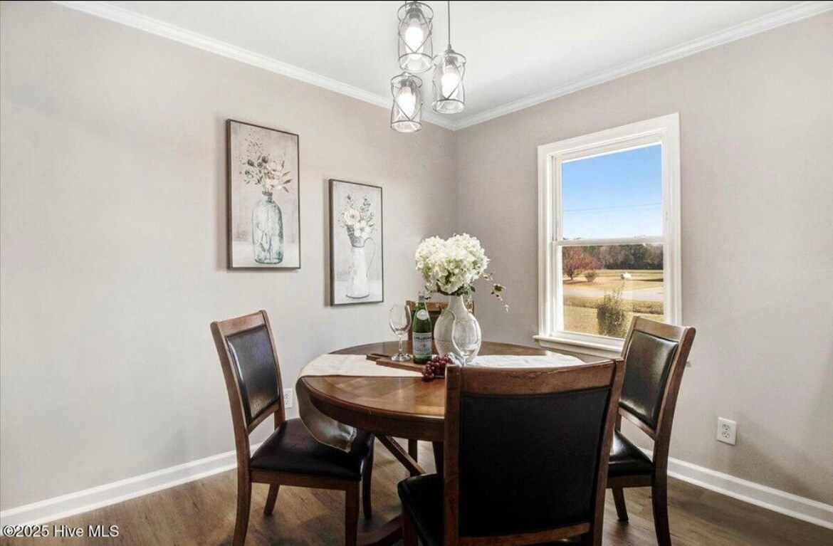 Foto del edificio - 1676 Tommys Rd