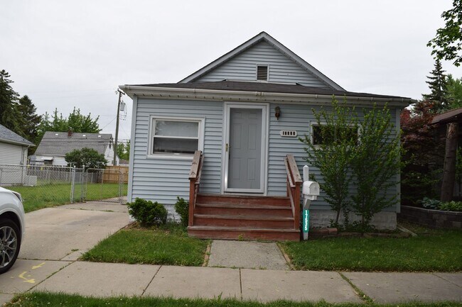 Building Photo - MELVINDALE 3BR/2BA HOME FOR LEASE WITH GAR...