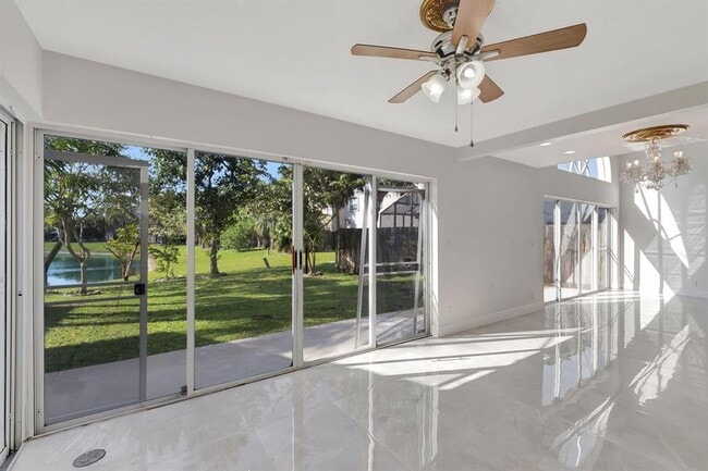 Foto del edificio - 11420 Coral Bay Dr