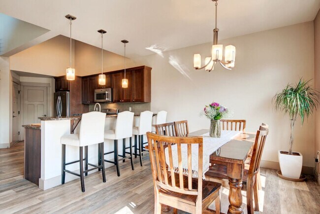 Foto del edificio - 2338 Gallatin Green Blvd