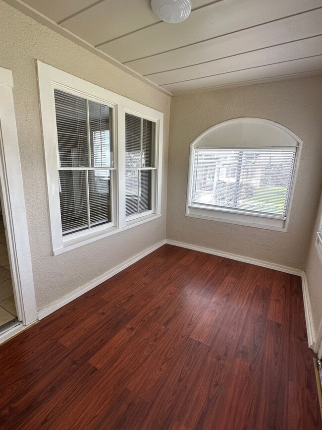 Building Photo - Coming Soon!