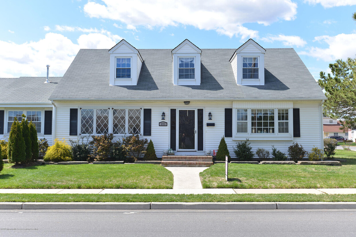 Foto principal - 309 1st Ave