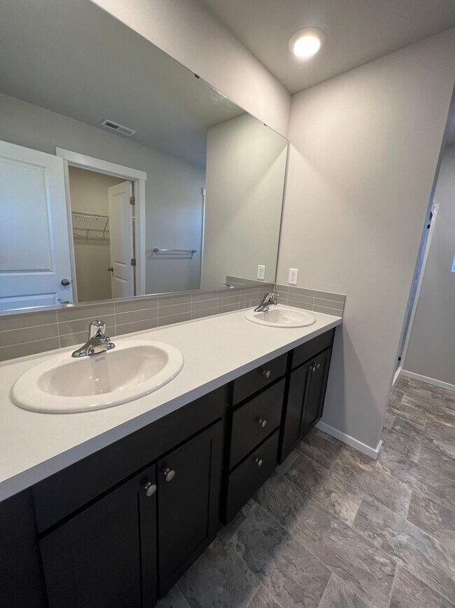 Building Photo - 6559 Randolph DR SE