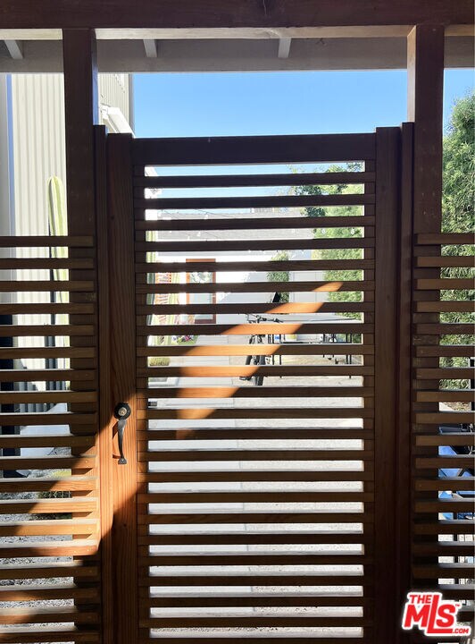 Foto del edificio - 4448 Elmer Ave