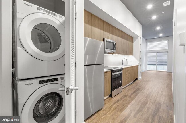 Foto del edificio - 525 N 41st St