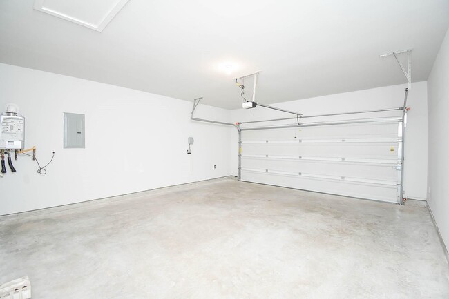 Foto del edificio - 5722 Quest Valley Dr