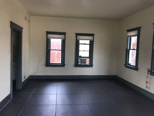Foto del edificio - 1005 N Arizona Ave