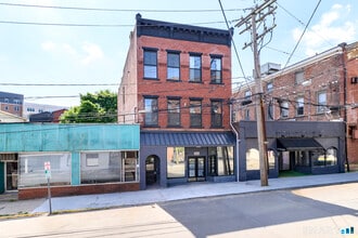 Building Photo - 10 Commerce St